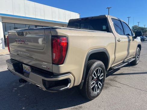 Used 2022 GMC Sierra 1500 AT4 w/ AT4 Premium Package image 3