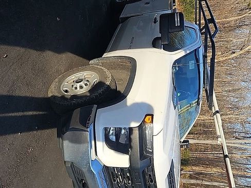 Used 2020 Chevrolet Silverado 2500 W/T w/ WT Convenience Package image 2