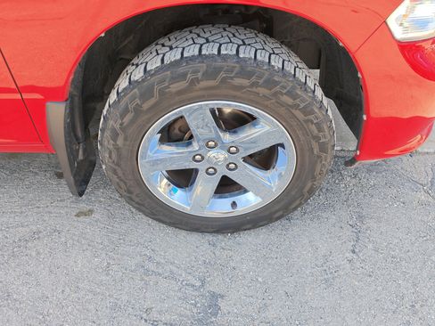 Used 2014 RAM 1500 Express image 3