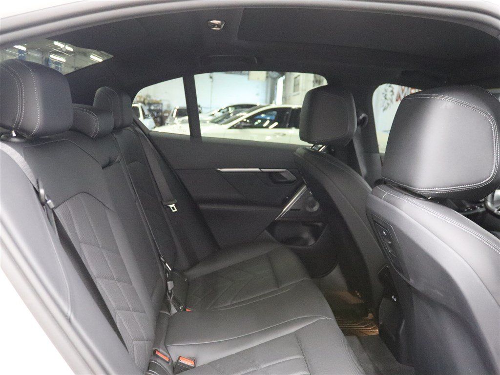 Used 2024 BMW i5 M60 w/ Premium Package AWD/4WD image 21