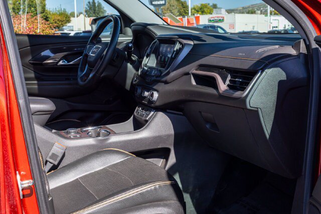 Certified 2024 GMC Terrain AT4 w/ Infotainment Package II AWD/4WD image 28