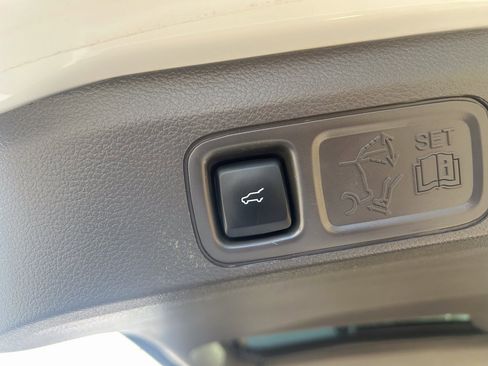 Used 2023 Lincoln Navigator Reserve image 18