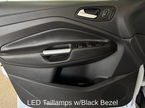 Used 2018 Ford Escape SE w/ SE Sport Appearance Package AWD/4WD image 10