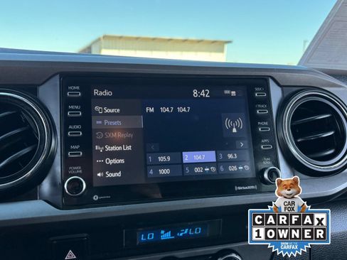 Used 2022 Toyota Tacoma TRD Off-Road AWD/4WD image 23