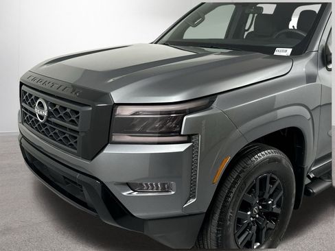 Certified 2023 Nissan Frontier SV w/ Midnight Edition Package image 31