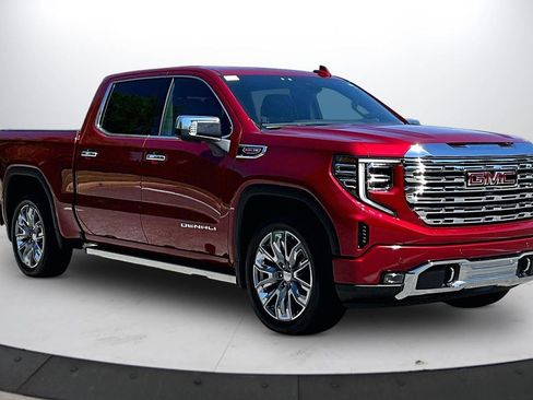 Used 2024 GMC Sierra 1500 Denali AWD/4WD image 2
