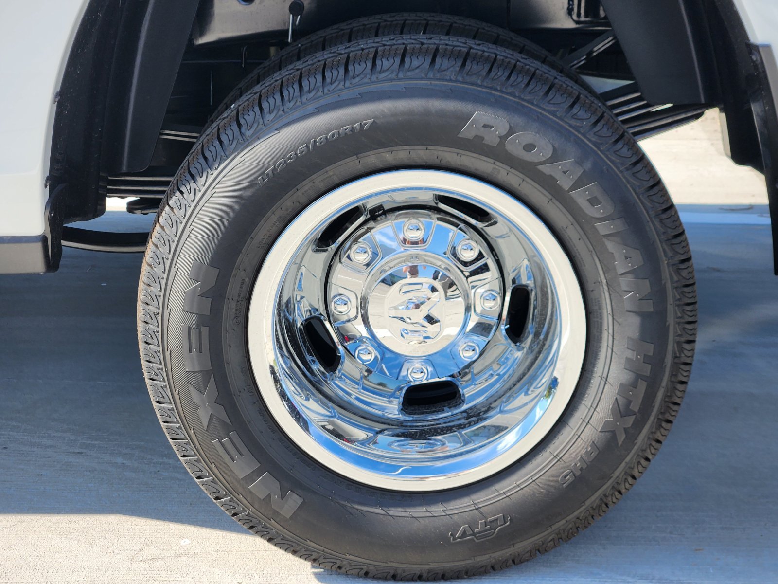New 2026 RAM 3500 Tradesman AWD/4WD image 10