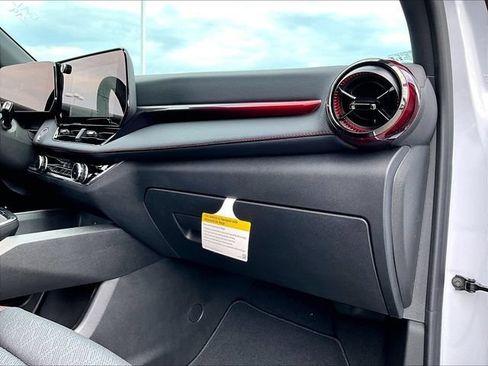 New 2027 Chevrolet Equinox RS FWD image 27