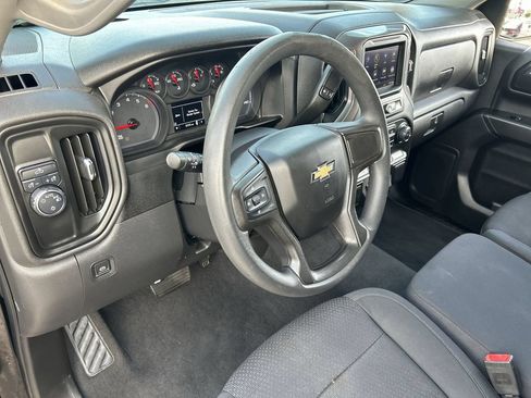 Used 2020 Chevrolet Silverado 1500 Custom w/ Custom Value Package RWD image 15