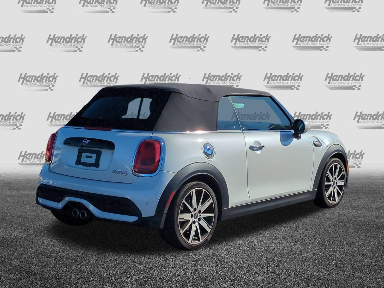 Used 2024 MINI Cooper S w/ Signature Upholstery Package FWD image 10
