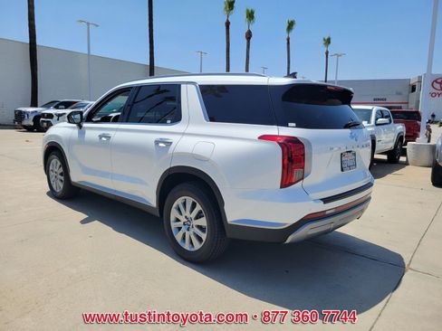 Used 2023 Hyundai Palisade SEL w/ Cargo Package FWD image 6
