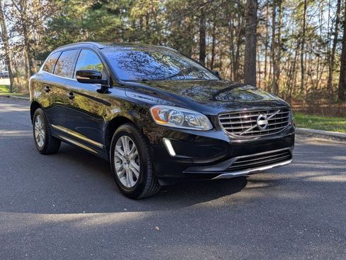 Used 2015 Volvo XC60 T5 Premier image 13