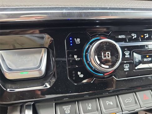 New 2025 GMC Sierra 2500 Denali w/ Denali Reserve Package image 24