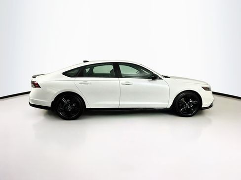 Used 2023 Honda Accord Sport image 10