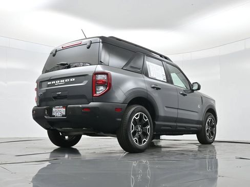 Used 2025 Ford Bronco Sport Outer Banks image 45