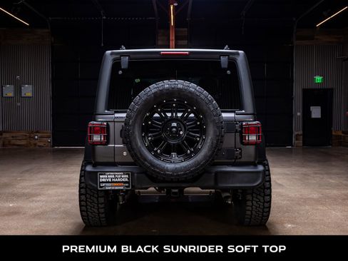 Used 2019 Jeep Wrangler Sport image 7