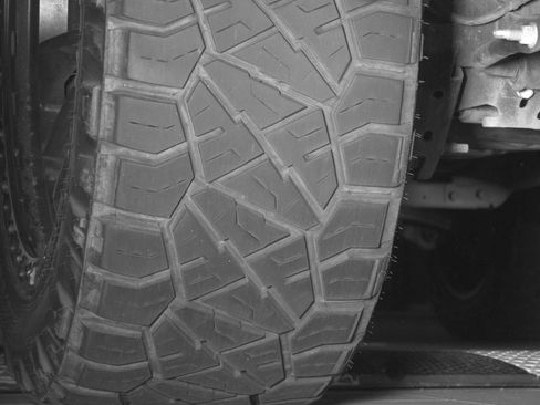 Used 2023 RAM 1500 Laramie AWD/4WD image 11