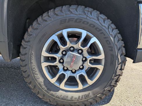 Used 2021 GMC Sierra 3500 4x4 Crew Cab w/ Convenience Package image 11