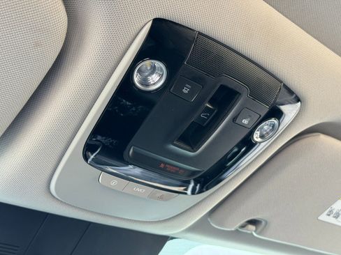 Used 2022 Kia Sorento S w/ Panoramic Sunroof Package image 30