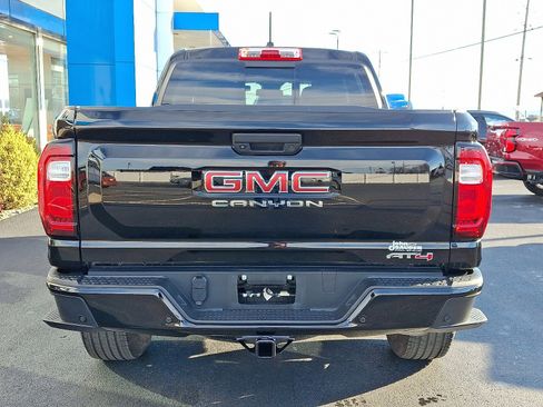 Used 2023 GMC Canyon AT4 w/ AT4 Premium Package image 5