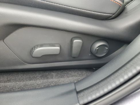 New 2025 Subaru Crosstrek 2.5i Limited w/ Crosstrek Mirror Package image 31