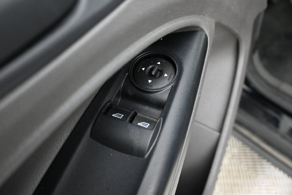 Used 2019 Ford Transit Connect XL FWD image 21