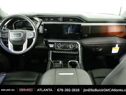 Used 2025 GMC Sierra 2500 Denali w/ Denali Reserve Package AWD/4WD image 20