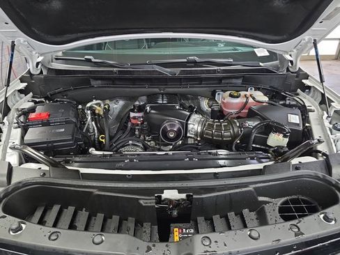 Used 2023 Cadillac Escalade Premium Luxury w/ Performance Package image 31