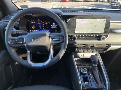 Certified 2025 Chevrolet Colorado Z71 w/ Z71 Convenience Package 2 image 13