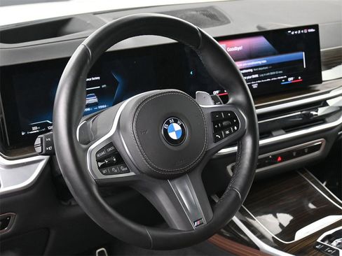 Used 2023 BMW X7 xDrive40i w/ Executive Package image 10