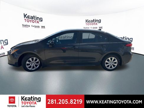 Used 2025 Toyota Corolla LE image 4