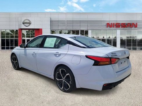 Certified 2025 Nissan Altima 2.5 SR FWD image 7