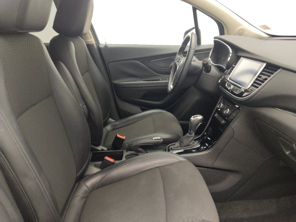 Used 2019 Buick Encore Sport Touring FWD image 21