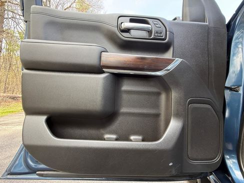 Used 2019 GMC Sierra 1500 SLT w/ SLT Premium Package AWD/4WD image 13