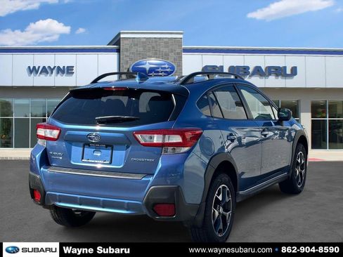 Used 2018 Subaru Crosstrek 2.0i Premium image 4