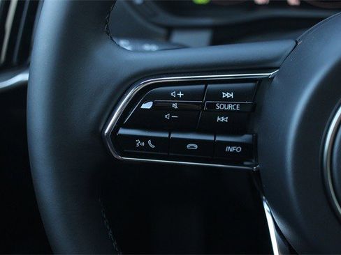 Certified 2025 MAZDA CX-70 Plug-In Hybrid w/ Premium Plus image 10