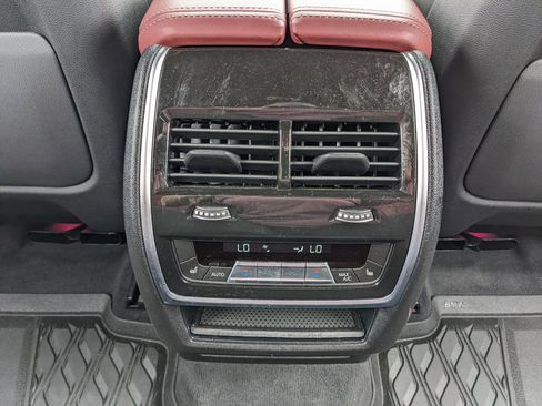 Used 2024 BMW X6 M60i w/ Executive Package image 30