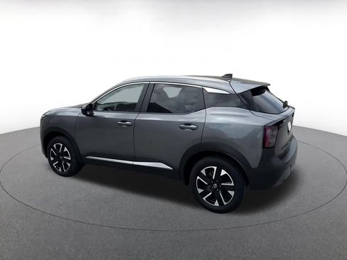 Used 2026 Nissan Kicks SV w/ Cold Weather Package AWD/4WD image 8