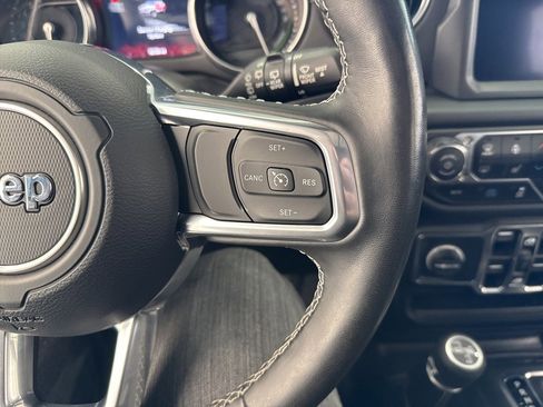 Used 2022 Jeep Wrangler Unlimited Sahara w/ Cold Weather Group image 20