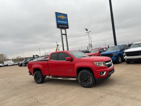 Used 2018 Chevrolet Colorado W/T w/ WT Convenience Package image 8