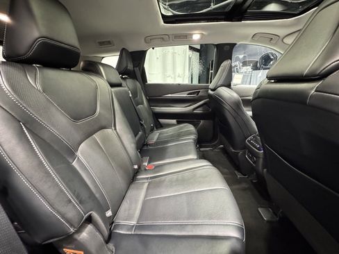 Used 2024 INFINITI QX60 Luxe image 26