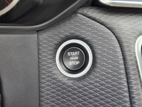 Used 2021 Land Rover Range Rover Velar S AWD/4WD image 42