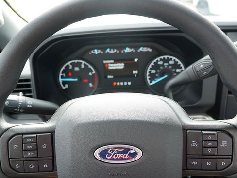 New 2026 Ford F250 XL w/ F-250 >10K GVWR Package image 13