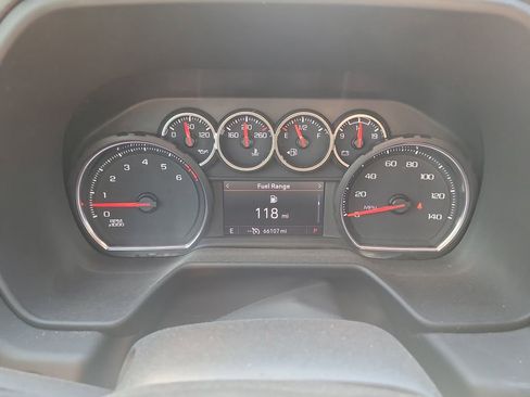 Used 2021 Chevrolet Suburban LS RWD image 29