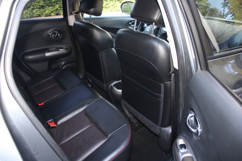 Used 2013 Nissan Juke SL w/ Midnight Edition AWD/4WD image 6