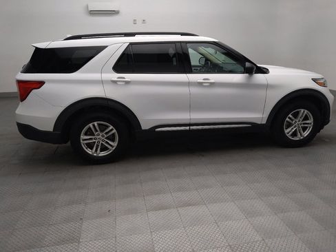 Used 2020 Ford Explorer XLT w/ Equipment Group 202A RWD image 10