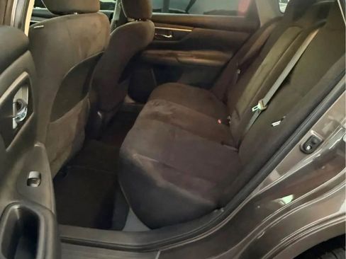 Used 2015 Nissan Altima 2.5 SV image 8