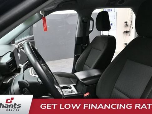 Used 2022 Ford Explorer XLT AWD/4WD image 28