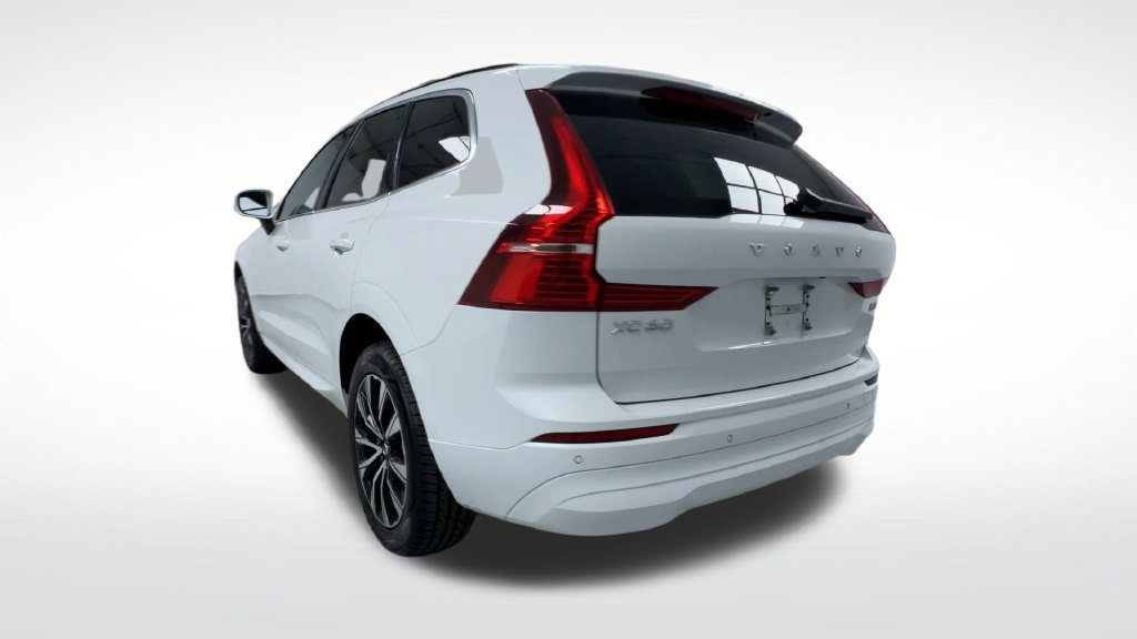 Used 2023 Volvo XC60 B5 Core w/ Climate Package AWD/4WD image 6