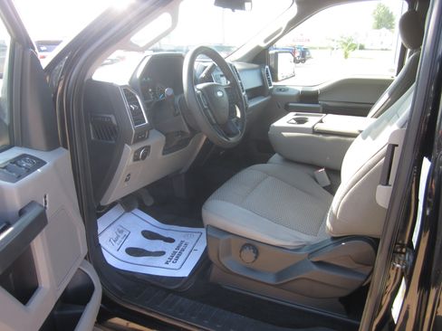 Used 2016 Ford F150 XLT w/ Trailer Tow Package AWD/4WD image 11